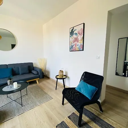 15 Mn De Paris, Perle Rare Avec Vue - 2 Apartment *