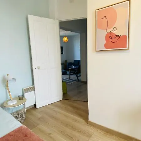 15 Mn De Paris, Perle Rare Avec Vue - 2 *