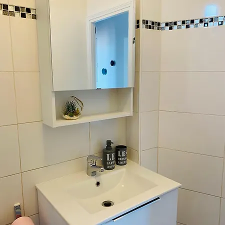 Apartment 15 Mn De Paris, Perle Rare Avec Vue - 2 *